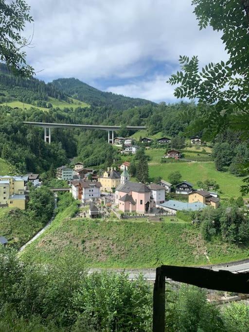 Вилла Kleine Alpenhuette In Lend 2024 Neben Der Salzach Экстерьер фото