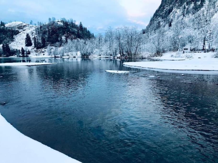 Вилла Kleine Alpenhuette In Lend 2024 Neben Der Salzach Экстерьер фото
