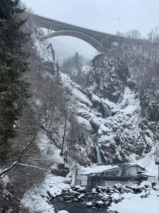 Вилла Kleine Alpenhuette In Lend 2024 Neben Der Salzach Экстерьер фото